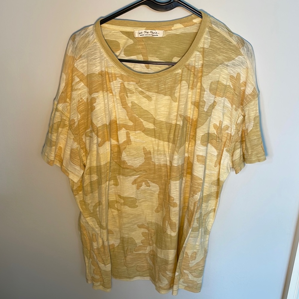 Free People sheer camo shirt women’s size medium